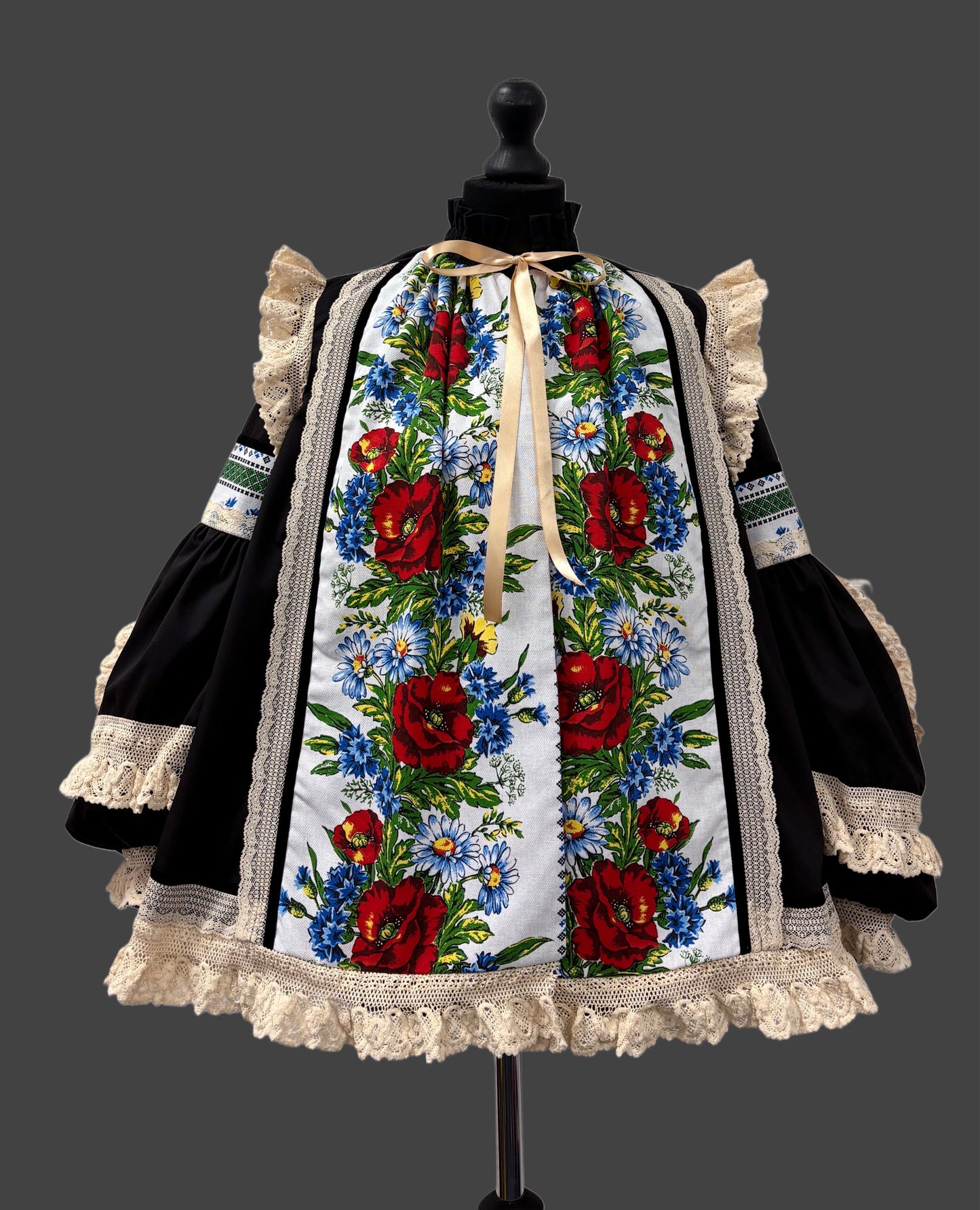 "Senina Bloom Black" Limited Edition